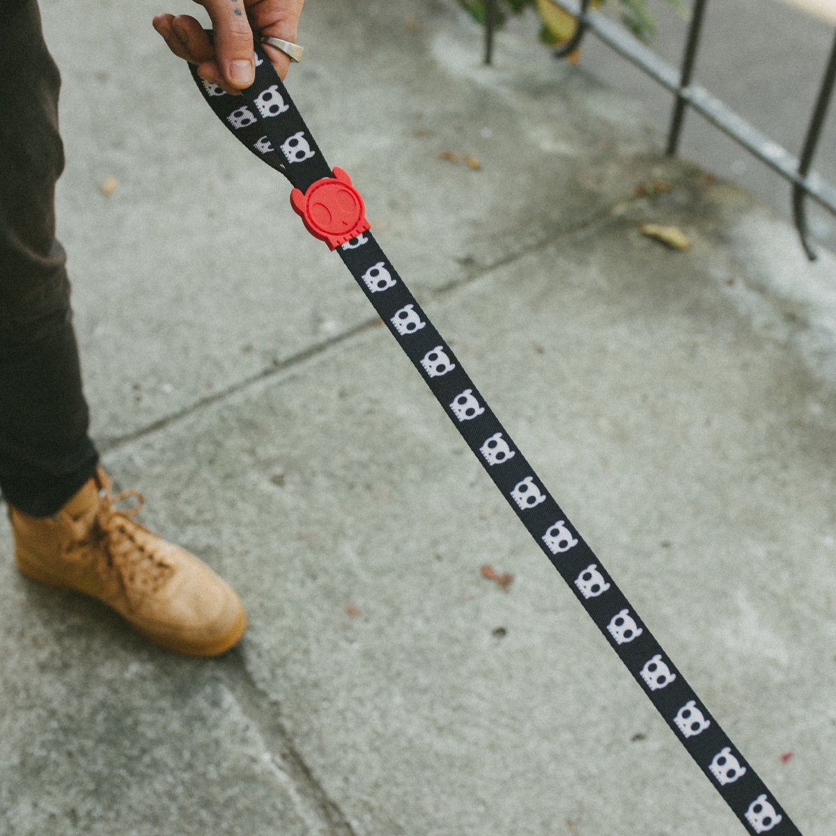 Dog Leash Skull
