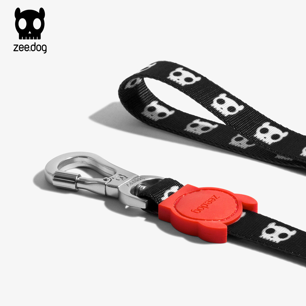 Dog Leash Skull